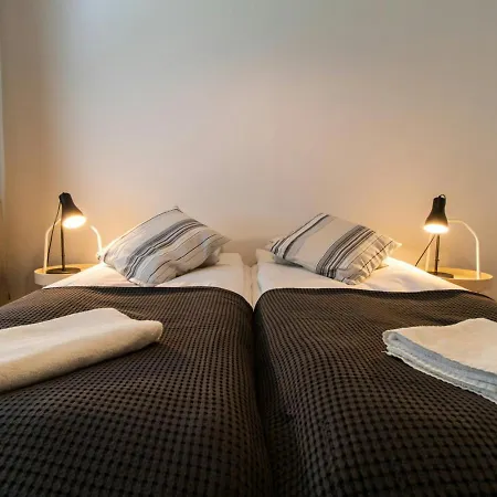 Spacious For 6 With Sauna In Vuosaari * 赫尔辛基